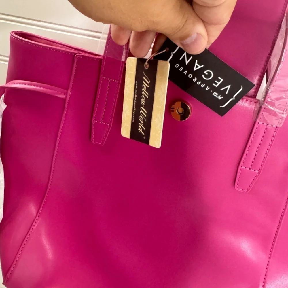 NWT Mellow World Vegan PETA Approved O Ring Tote Bag Quentina Pink
